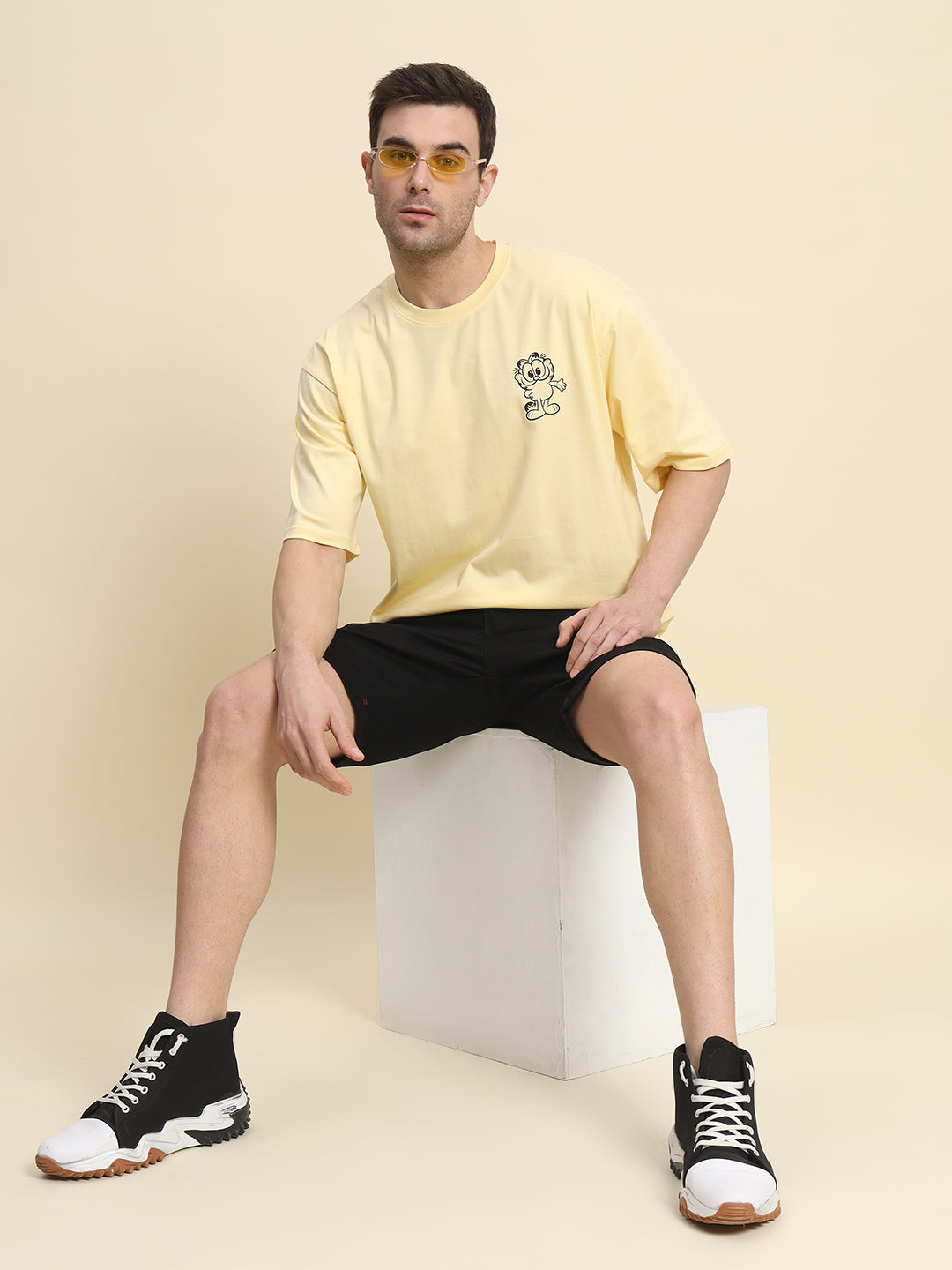 Garfield: Oversized Tee