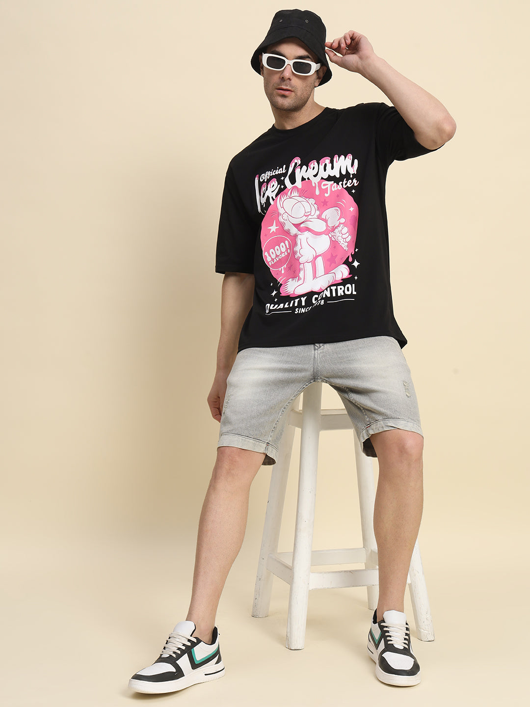 Garfield: Oversized Tee