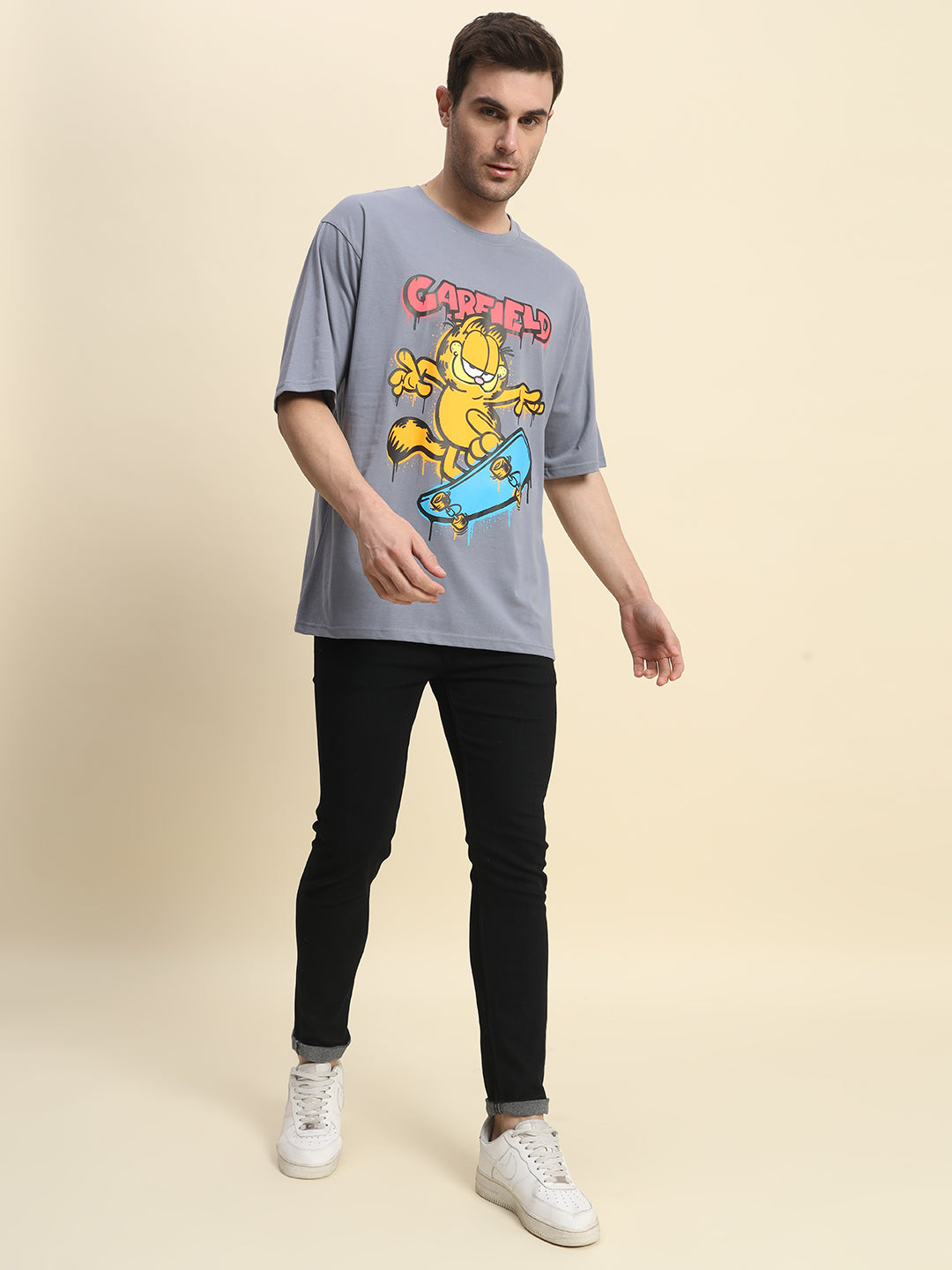 Garfield: Oversized Tee