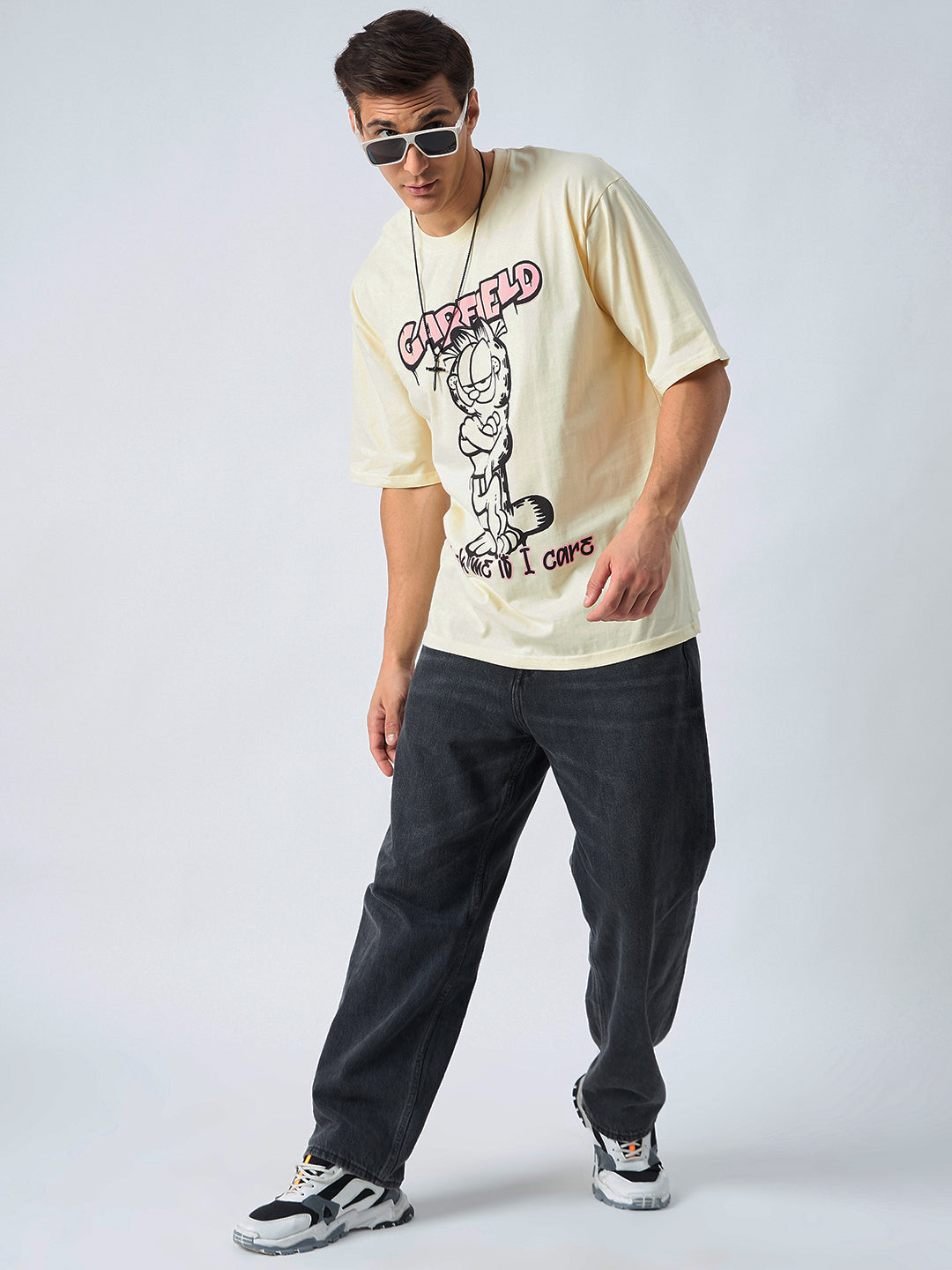 Garfield: Oversized Tee
