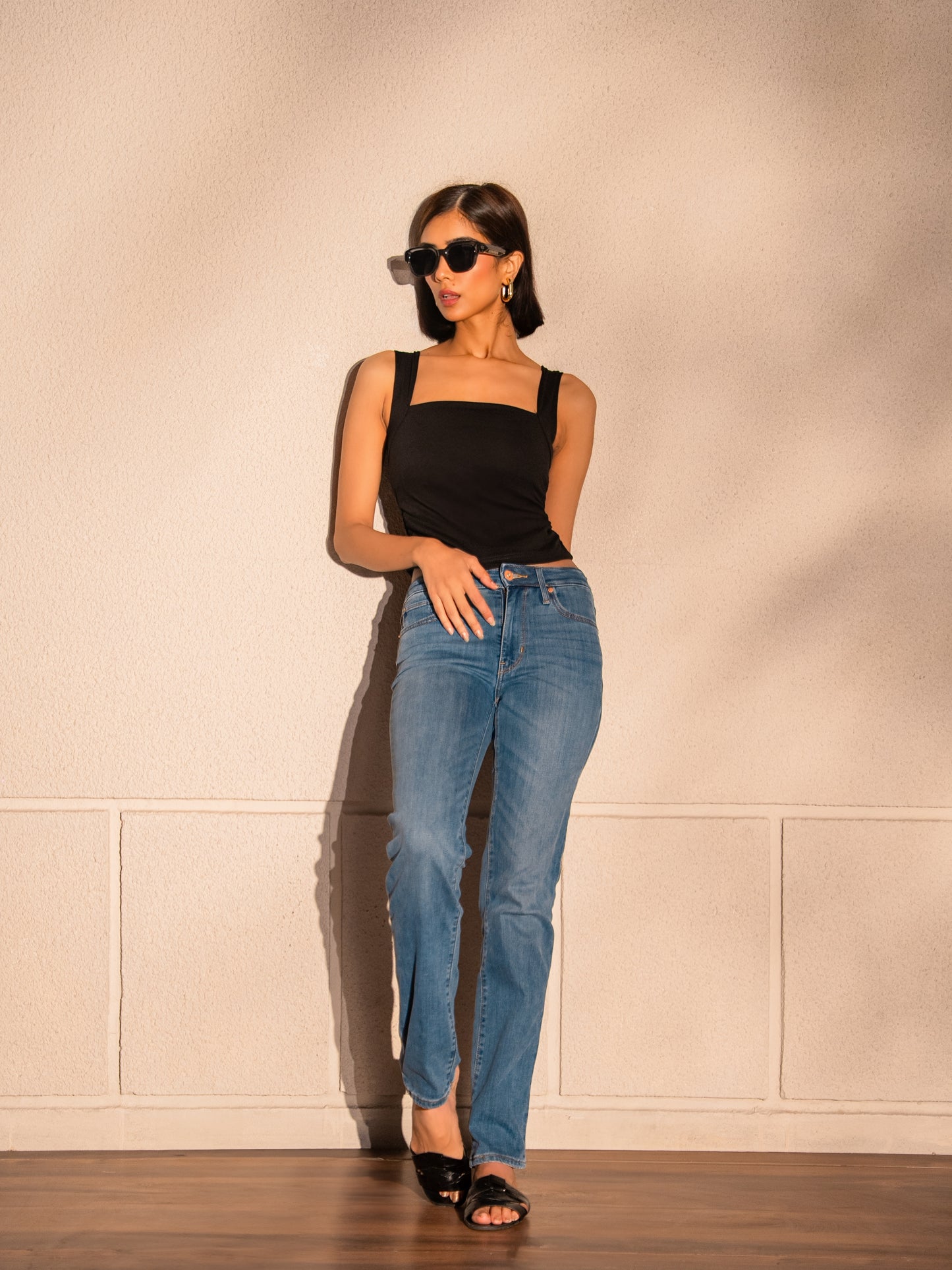 Minimal Contour Top