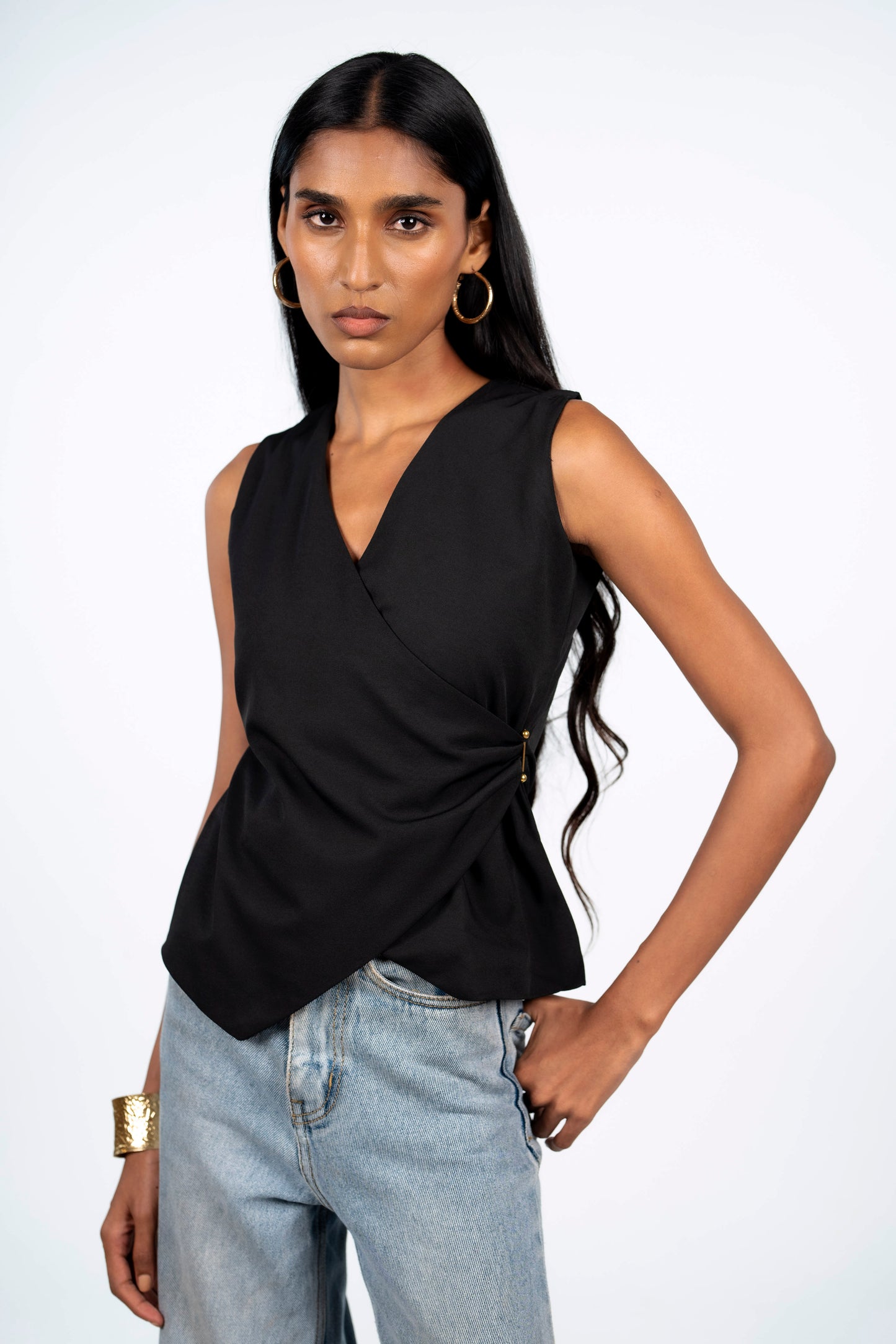 Textured Clasp Top
