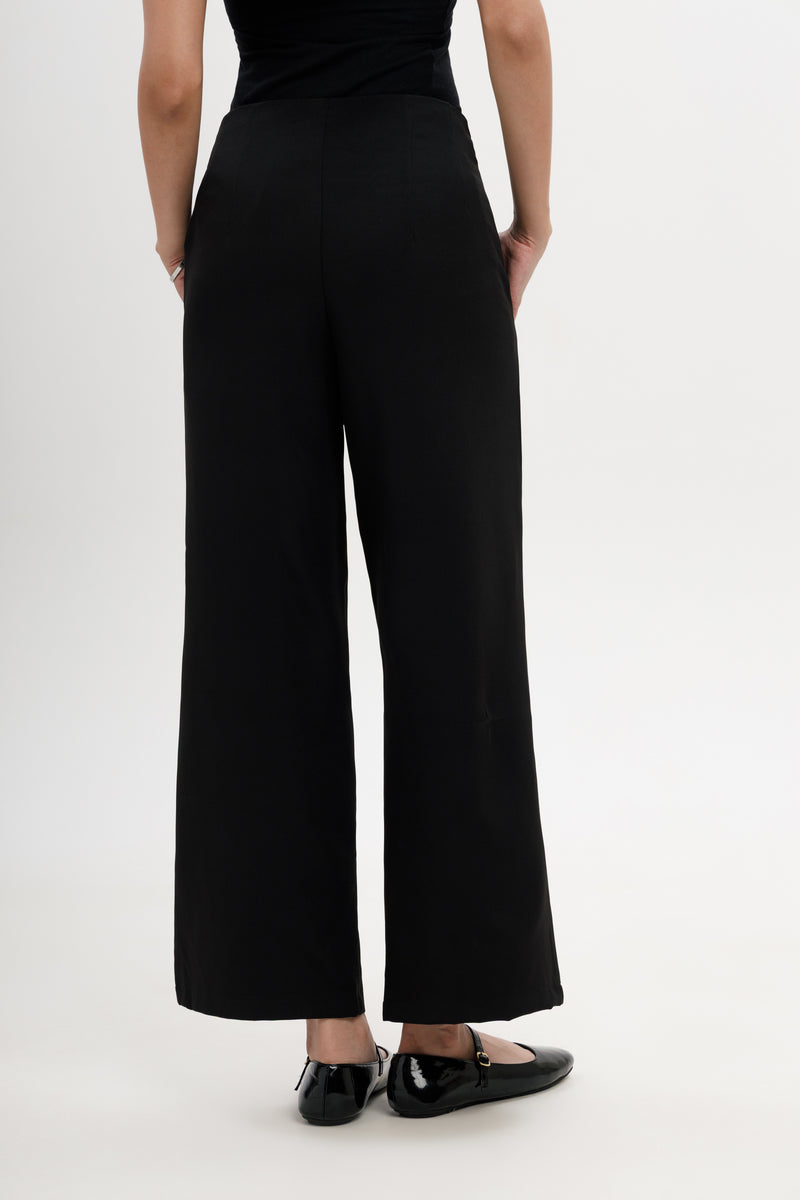 Relaxed Wide Leg Trousers