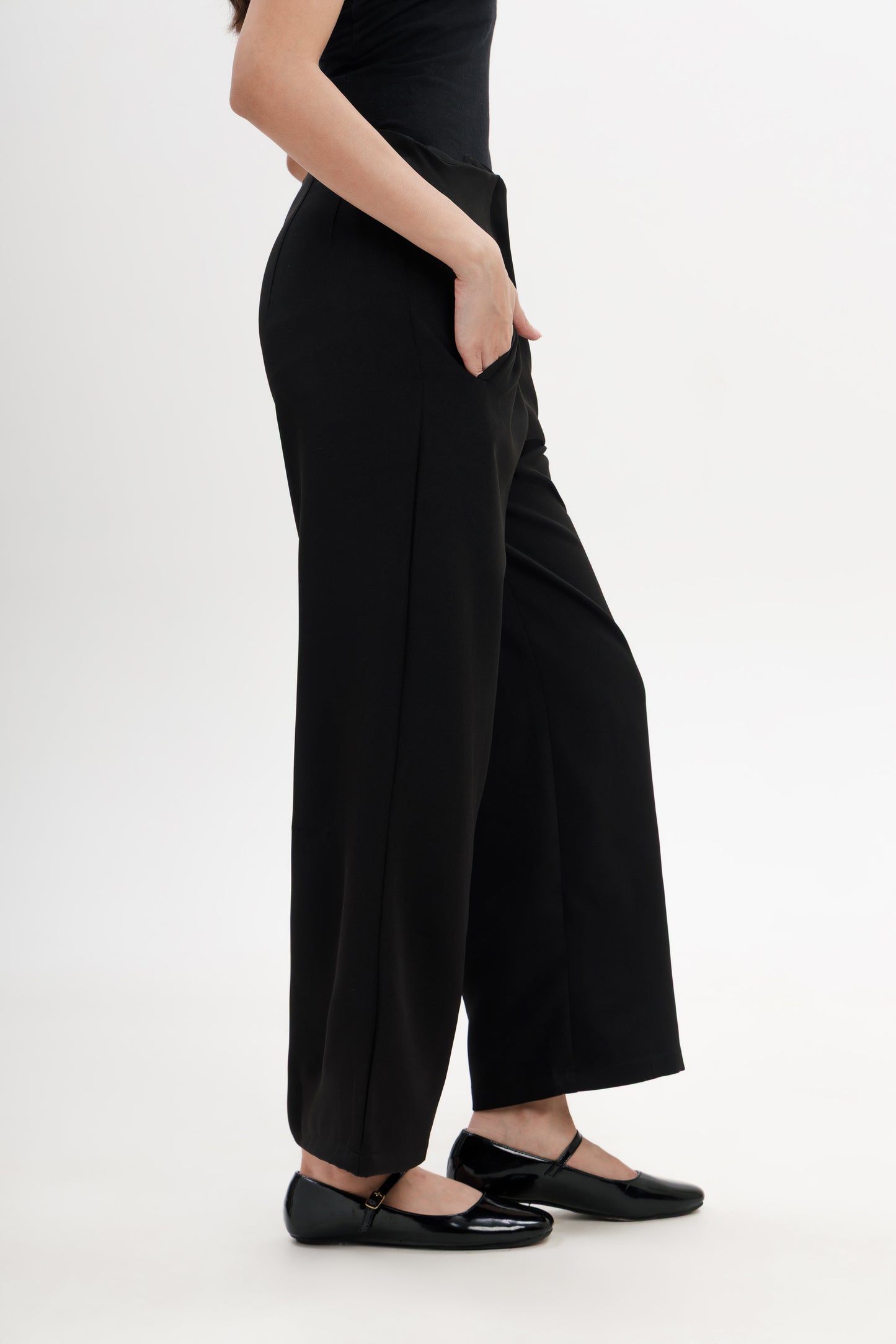 Relaxed Wide Leg Trousers