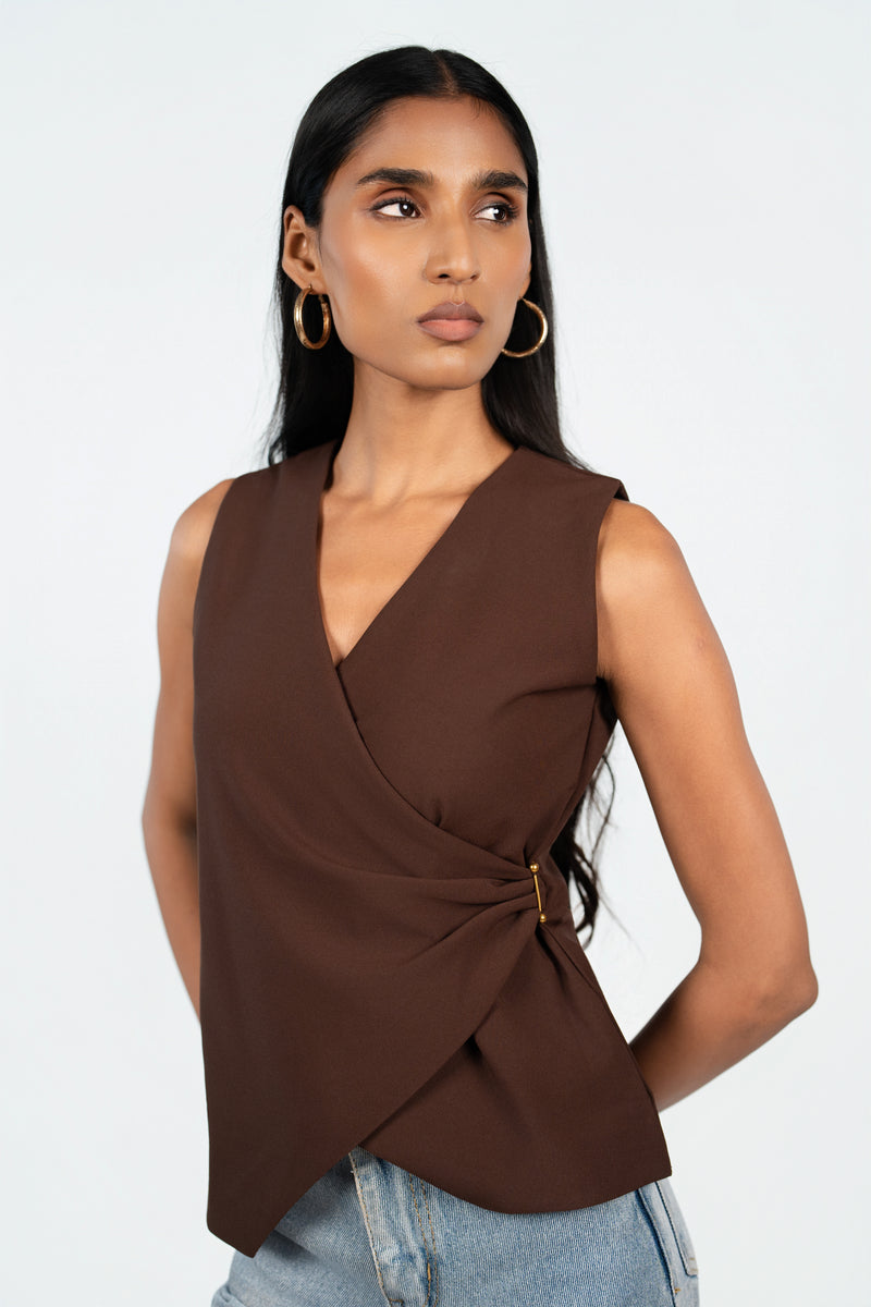 Textured Clasp Top