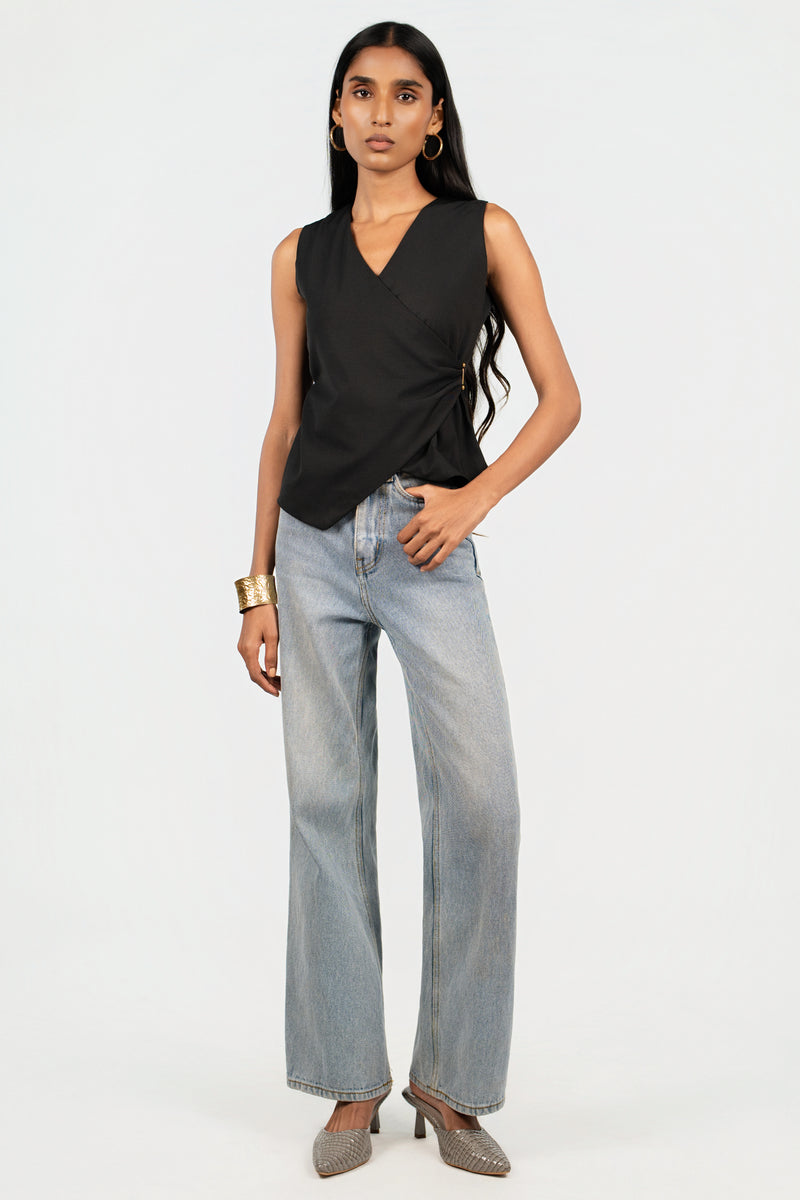 Textured Clasp Top
