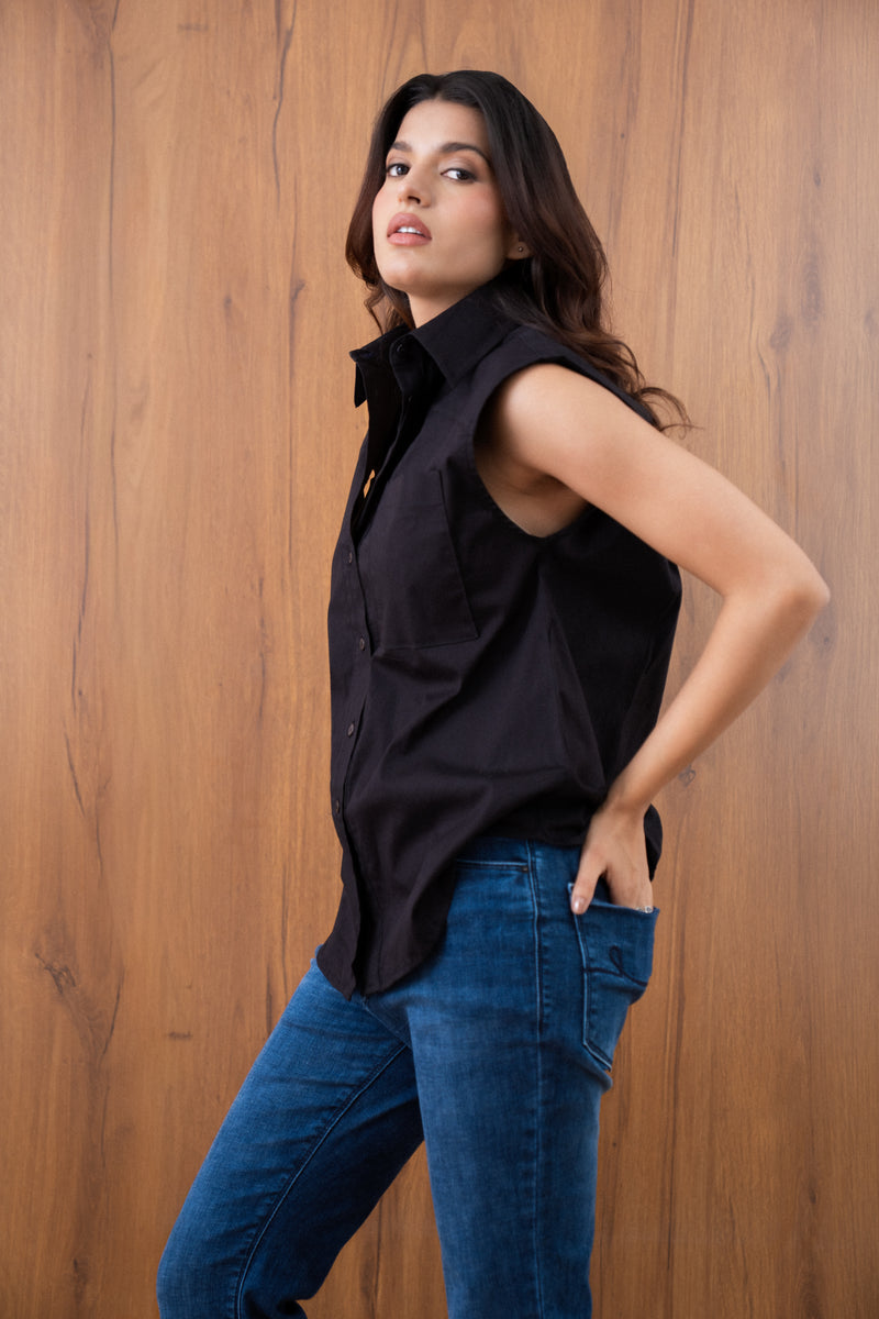 Sleeveless Poplin Shirt