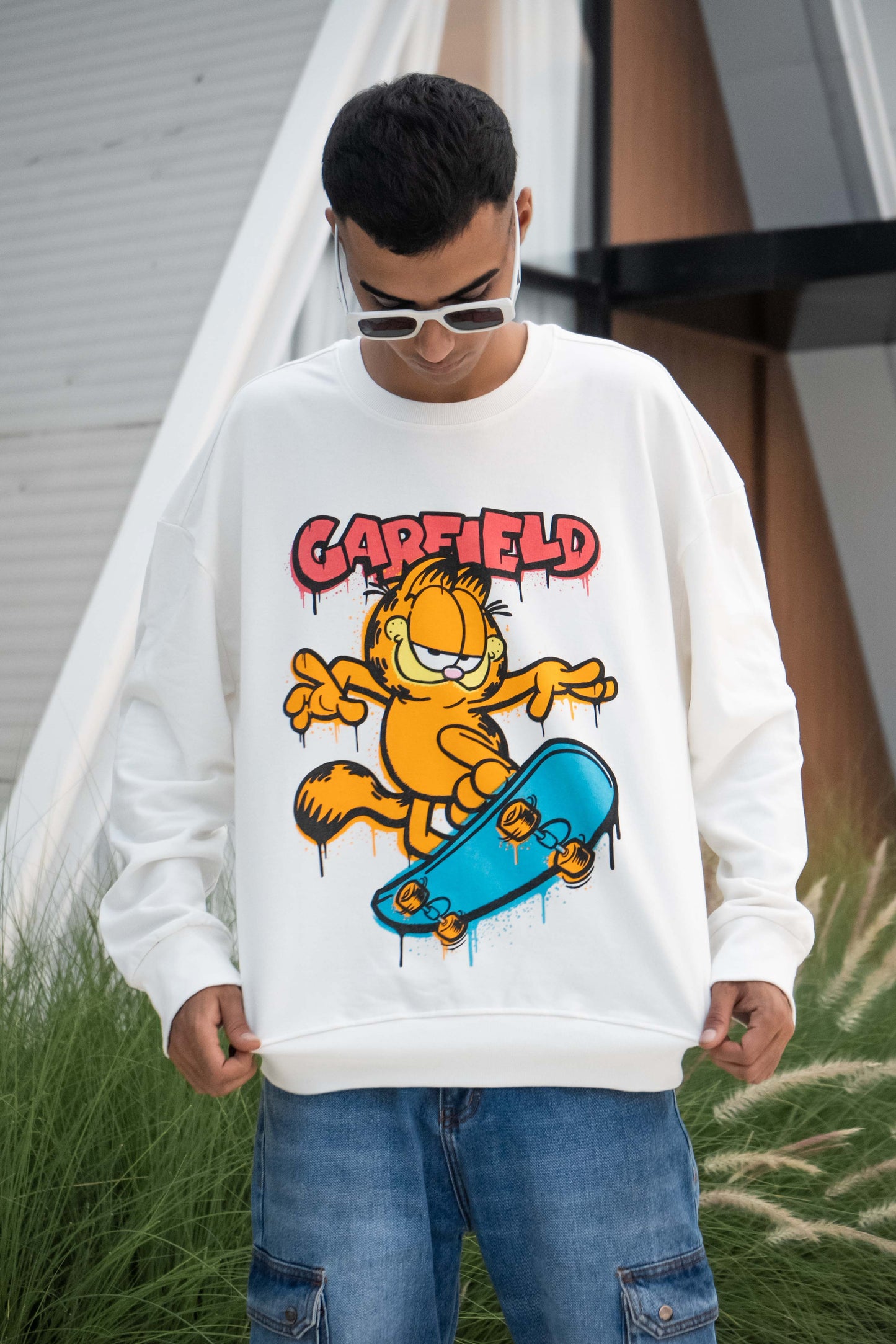 Garfield: Oversized Sweatshirt
