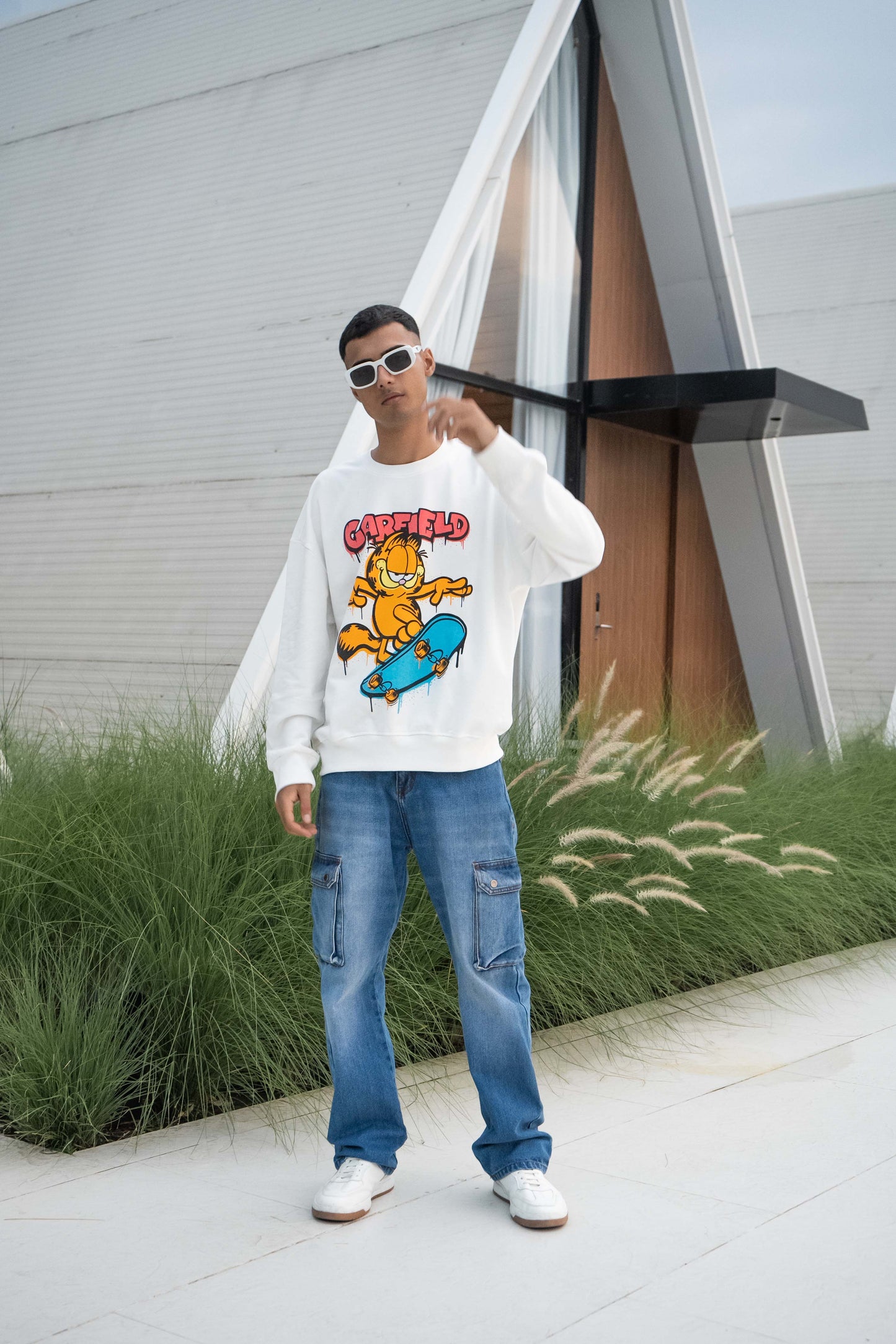 Garfield: Oversized Sweatshirt